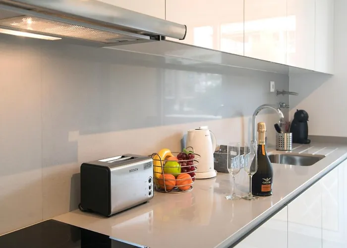 Apartamento Two Bedroom Stylish Apartment. *