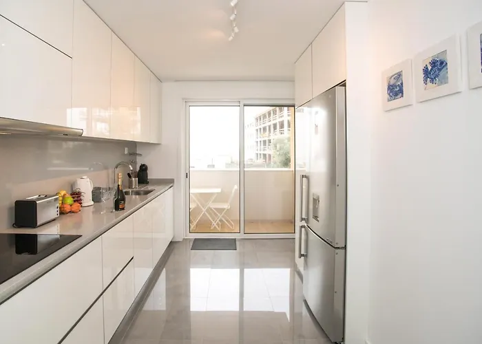 Apartamento Two Bedroom Stylish Apartment. *