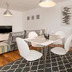 Two Bedroom Stylish Apartment. Tavira