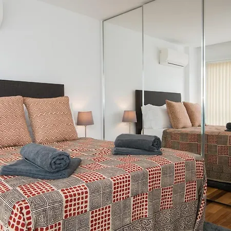 Two Bedroom Stylish Apartment. Apartment *