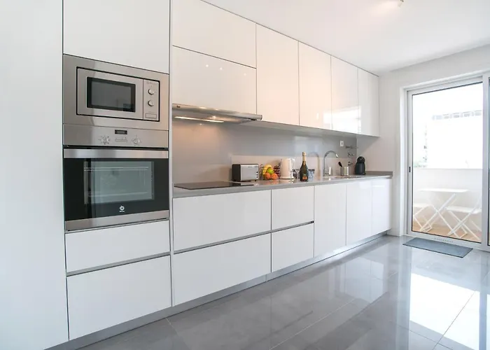 Daire Two Bedroom Stylish Apartment. *