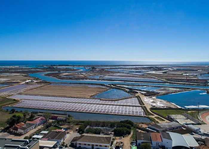 Two Bedroom Stylish Apartment. Appartement Tavira