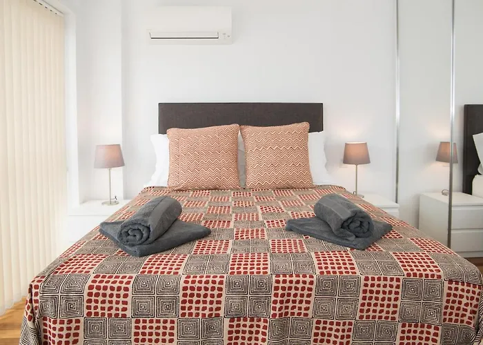 Two Bedroom Stylish Apartment. Tavira